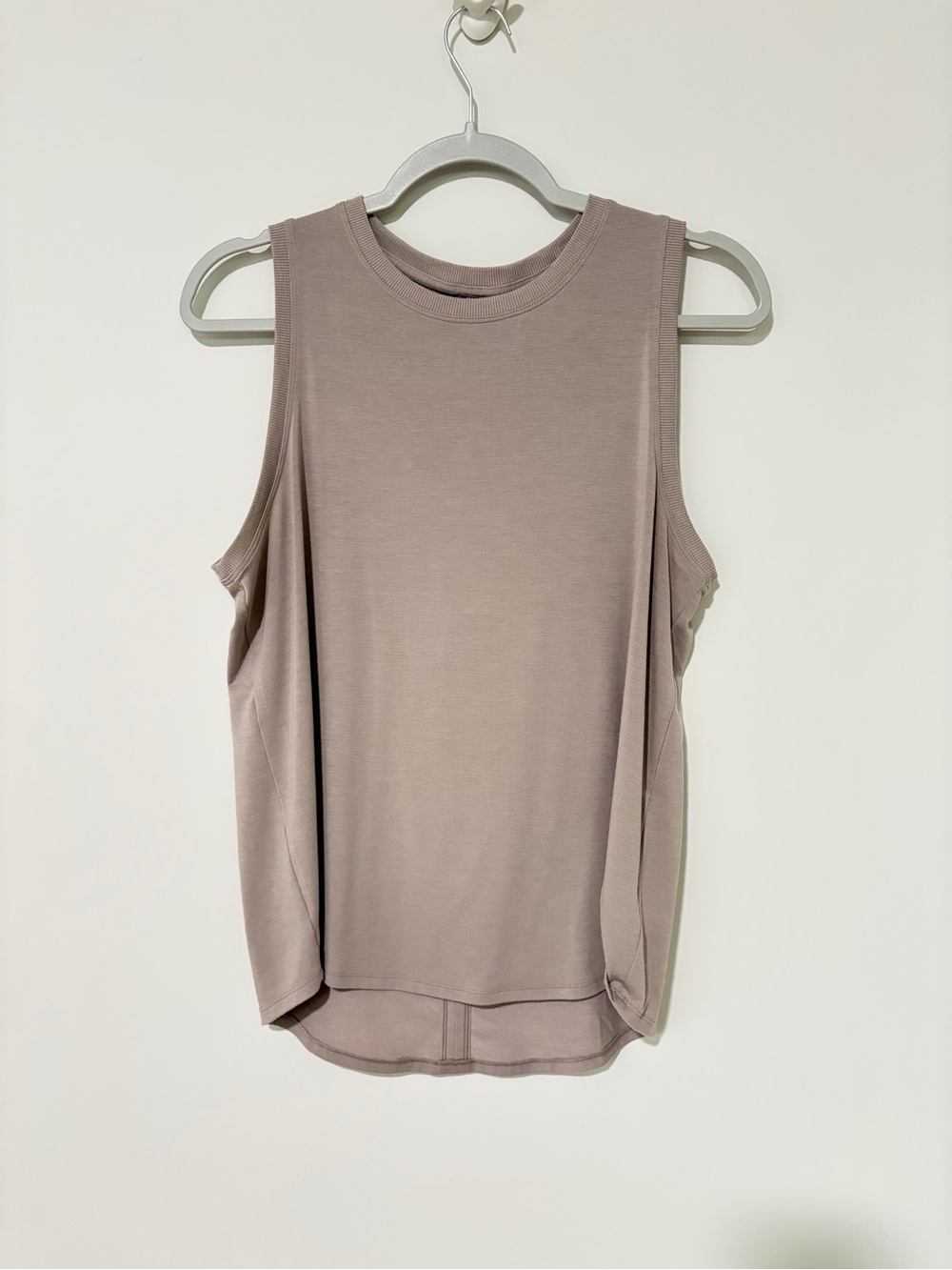 Athleta With Ease Open Back Tank size Medium color Umber